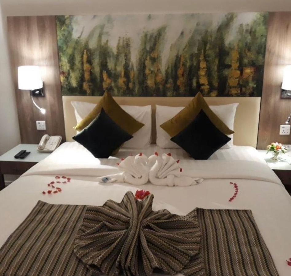 Royal View Hotel Рас-эль-Хайма Экстерьер фото